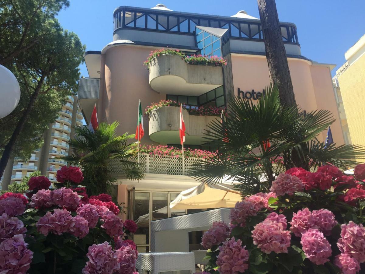 Hotel Conca Verde Lignano Sabbiadoro Exterior photo